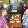 Чаепитие с блинами на Масленичной неделе